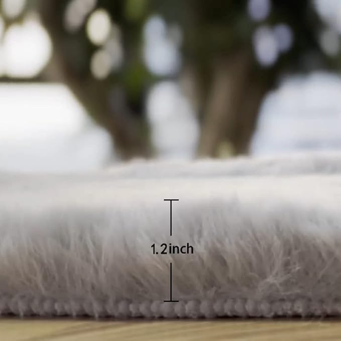 ORINOVA Faux Fur Rug 6x9 Plush Washable Area Rugs for Bedroom Fluffy Rabbit Fur Rug for Living Room Light Grey Rugs Teen Room Home Decor Rectangle