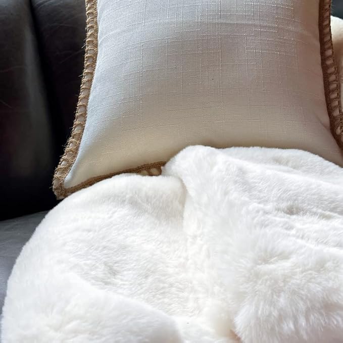 ORINOVA White Washable Faux Fur Area Rug - 8x10, Fluffy Boho Rectangle Rug for Living Room, Bedroom & Teen Room Home Decor