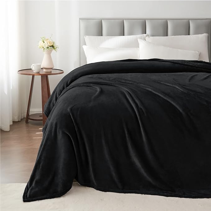 BEDELITE King Size Blanket for Bed, Luxury Plush Cozy Fuzzy Fleece Blanket 108x90 inches, Super Soft Warm Big Lightweight Throw Blanket All Seasons Suitable, Black (Pack of 2)