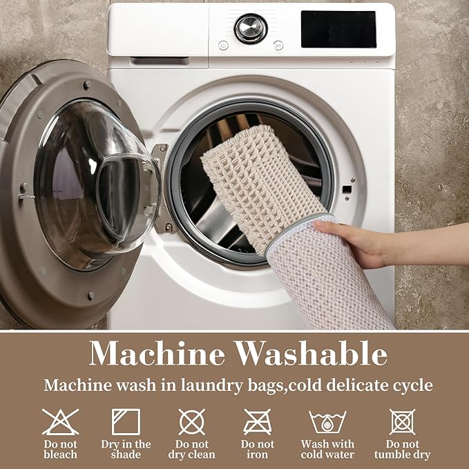 RESARE Waffle Bath Mat for Bathroom, Super Absorbent Bathroom Rugs Non Slip Machine Washable, Ultra Soft Quick Dry Boho Bath Rugs with Tassels for Floor, Upgraded Bordered Design, 18"x30" Pale Beige