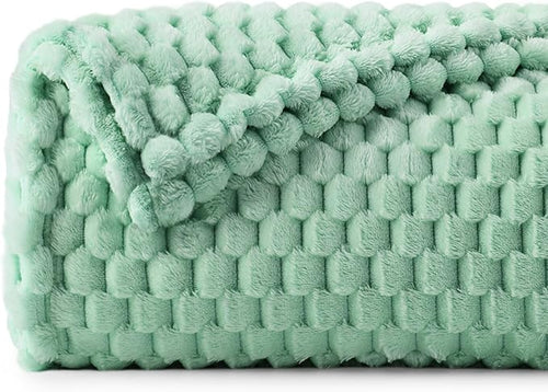 BEDELITE Fleece Throw Blanket for Couch & Bed - 3D Jacquard Decorative Mint Green Blanket, Super Soft and Cozy Warm Fuzzy Blanket All Seasons Suitable, 60x80Inches