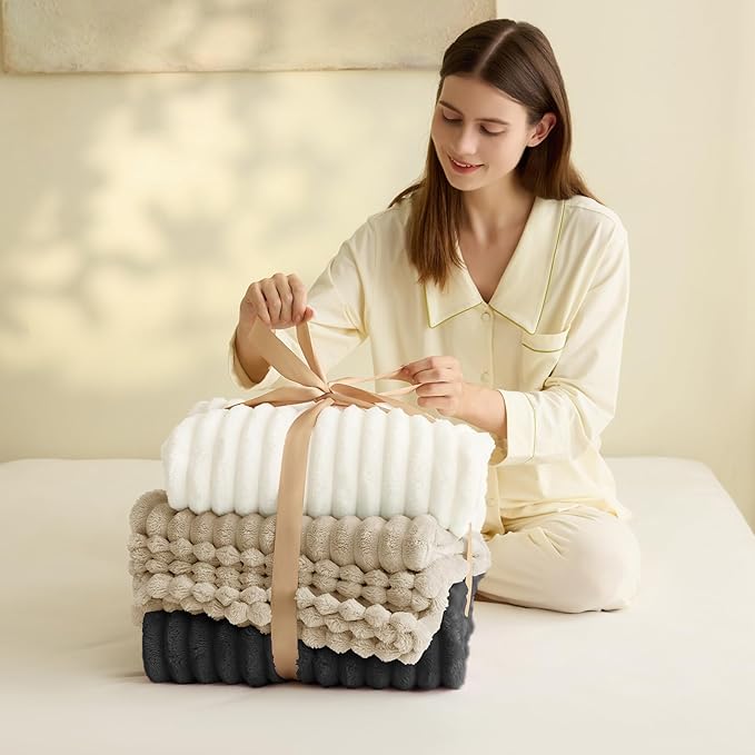 HIMEET Linen Ribbed Throw Blanket for Couch - 300GSM Lightweight Soft Fleece Blanket for Women, Cozy Blankets for Mothers Gifts, Striped Spring Home Room Decor, Linen, 50x60 Inches