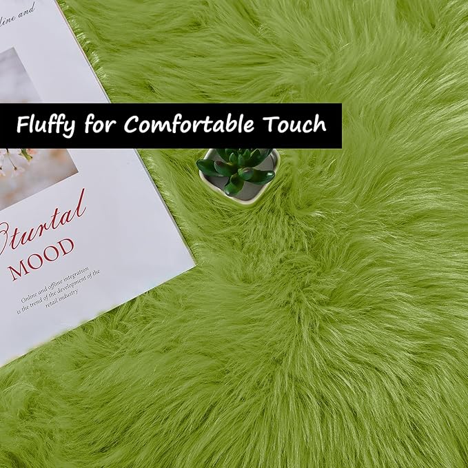 Goolela Lime Green Round Fluffy Rug for Bedroom 3ft Circle Faux Fur Sheepskin Soft Bedside Furry Shag Playroom Small Decor Washable