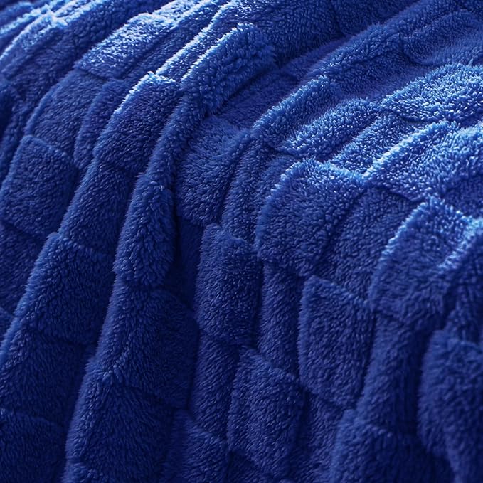 Exclusivo Mezcla Queen Size Flannel Fleece Blanket, Super Soft and Warm Lightweight Checkered Pattern Blankets for All Seasons, 90x90 Inches, Cobalt Blue