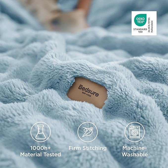 Bedsure 3D Fleece Bubble Blanket - GentleSoft Blue Queen Blanket for Bed Sofa Room Decor - Luxury Soft Cozy Gifts for Kids Girls, Lightweight, All Seasons, Light Blue, 90"×90"