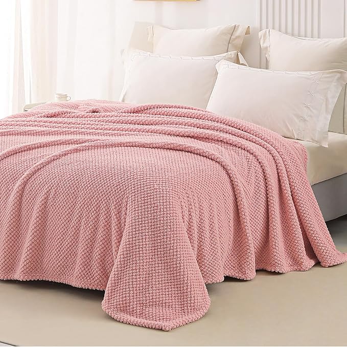 Whale Flotilla King Size Fuzzy Fleece Blanket for Bed, 90x104 Inch Fluffy Warm Soft Jacquard Blankets for All Season, Lightweight and Cozy, Pink