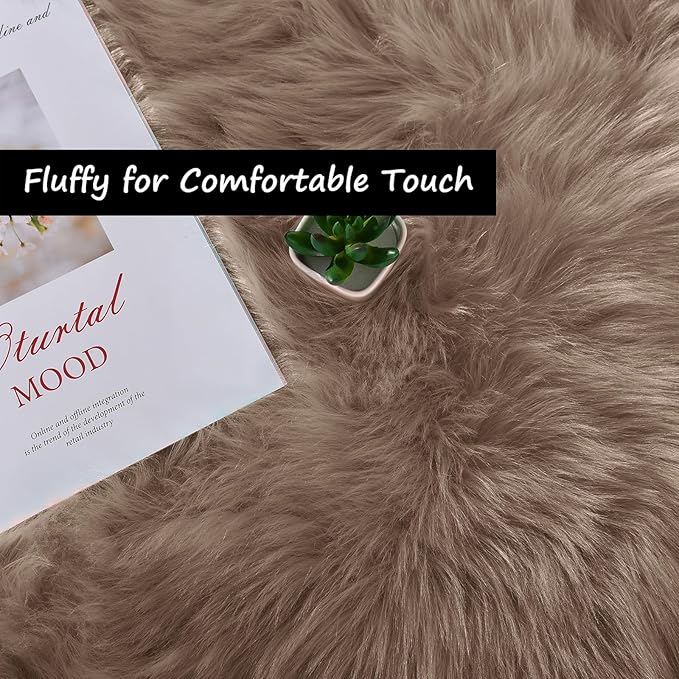 Goolela Beige Circle Faux Fur Rug 3ft Fuzzy Furry Small Round Sheepskin Rug for Bedroom Dorm Soft Shaggy Plush Aesthetic Carpet Washable