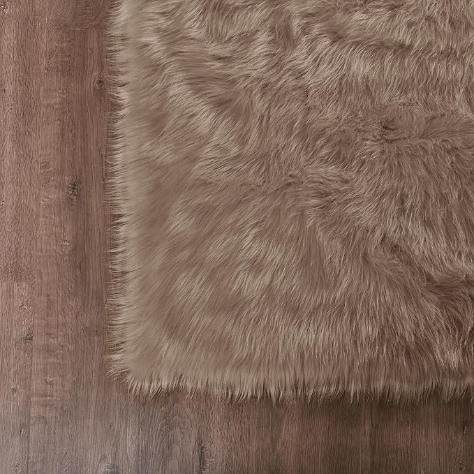 Goolela Faux Fur Rug for Bedroom 3x5 Light Brown Beige Fluffy Furry Fuzzy Sheepskin Rug Bedside Living Room Soft Rectangle