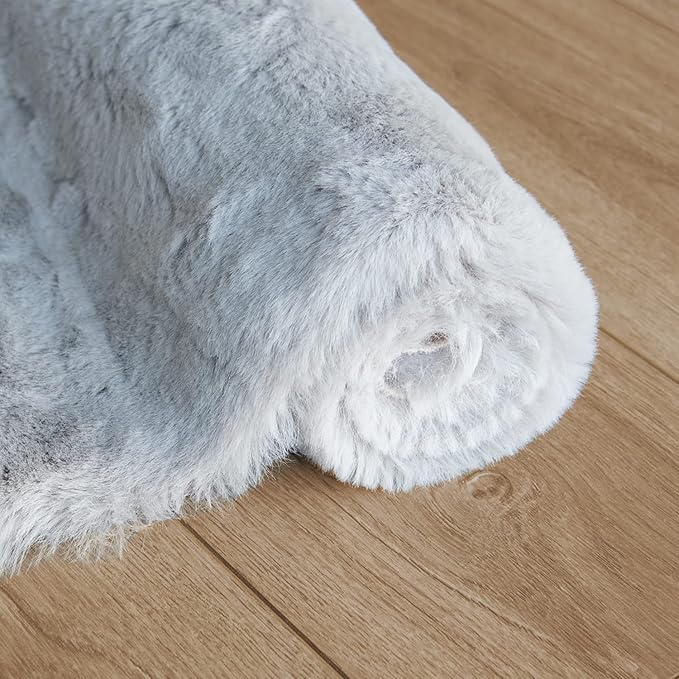 ORINOVA Light Gray Faux Fuzzy Fur Washable Rugs for Bedroom Shaggy Area Rugs for Living Room Grey 2x3 Nursery Rug Home Room Décor
