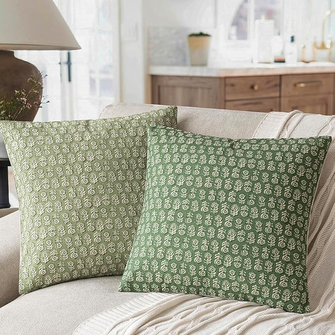 Foindtower Set of 2 Decorative Neutral Floral Print Throw Pillow Covers Vintage Accent Farmhouse Cushion Covers Boho Home Decor For Sofa Couch Chair Bedroom Living Room Outdoor,22×22 Inch,Forest Green