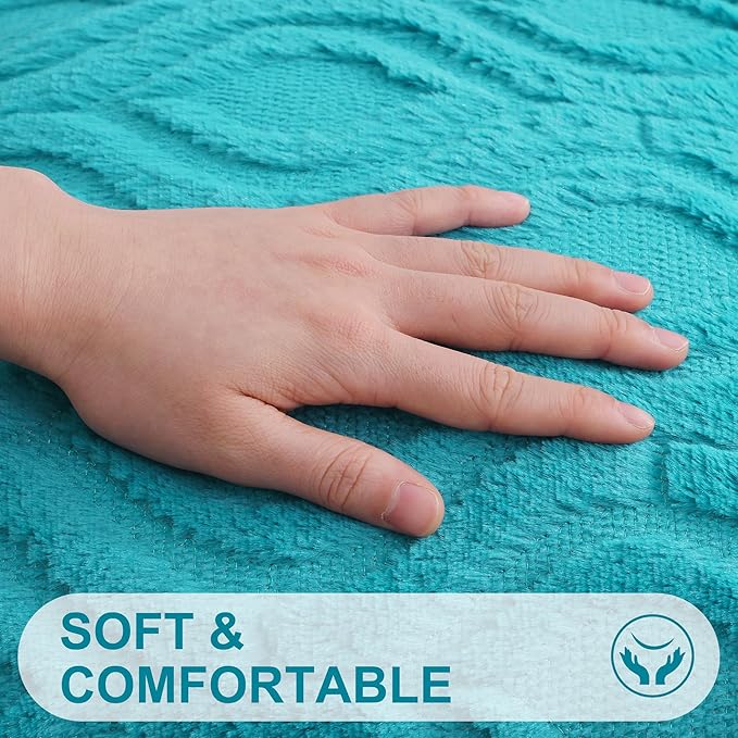 decorUhome Summer Throw Pillow Covers 22x22 Inch Set of 2, Soft Plush Faux Wool Turquoise Solid Couch Pillow Covers, Accent Euro Sham Farmhouse Neutral Square Pillow Cases for Sofa Bed Living Room