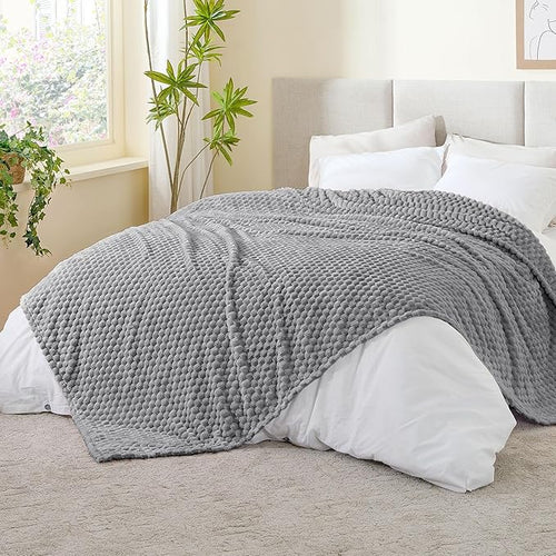 BEDELITE Fleece Blanket, Large King Size for Bed, 3D Jacquard Decorative Grey Fuzzy Blanket, Soft and Cozy Warm Plush Fluffy Throw All Seasons Suitable, 108x90Inches